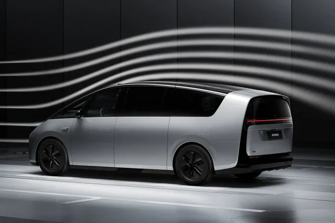 5도어 전기 7석 MPV 700km 장거리 MPV EV 자동차 리시앙 메가 3